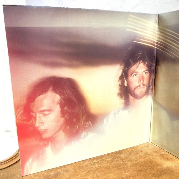 BEE GEES ‘SPIRITS HAVING FLOWN’ 1979 Vinyl Record - Picture 3 of 7